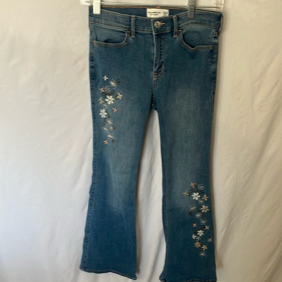 Abercrombie Kids: Blue Flare Wide Leg Jeans with Floral Embroidery- 13/14 Short - Picture 1 of 15